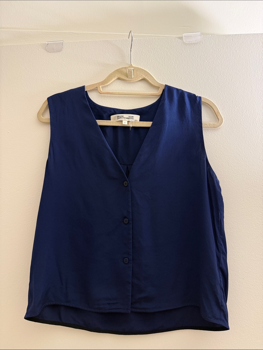 Diane von Furstenberg Navy V-Neck Sleeveless Shell